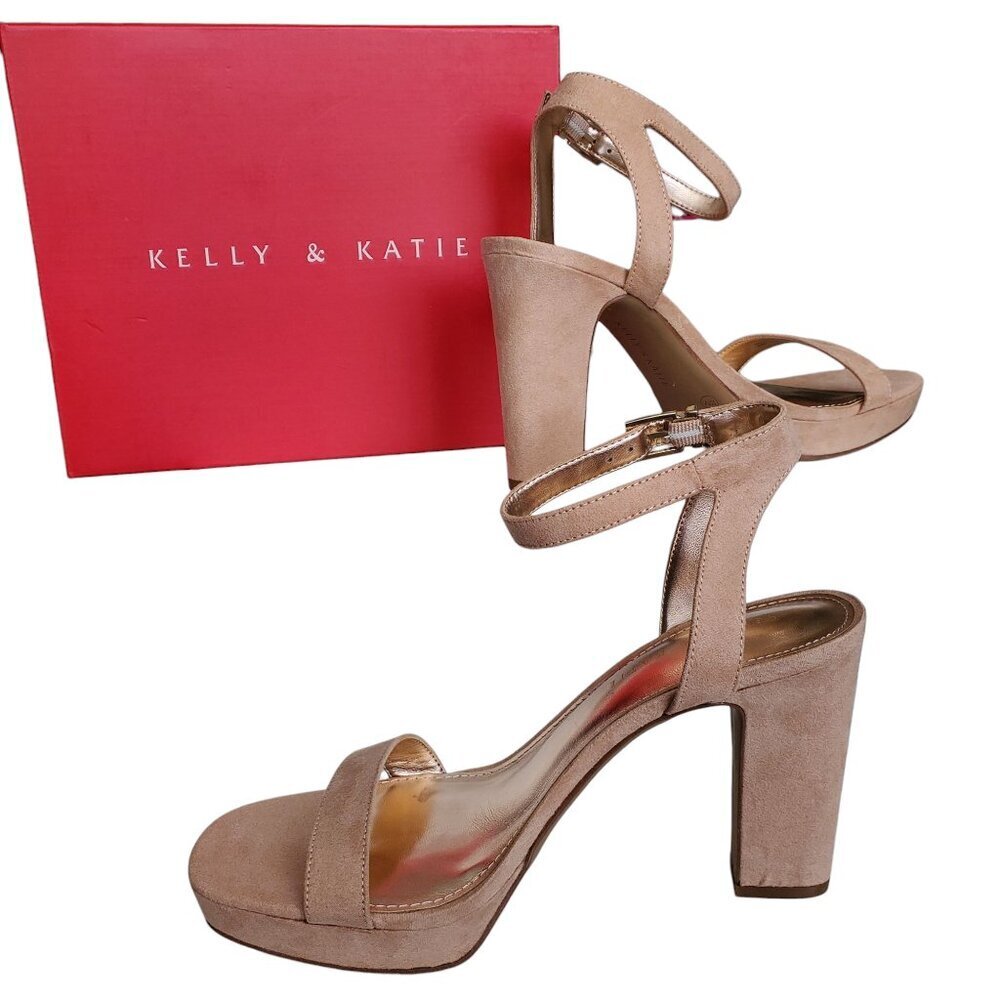 PALE PINK MICROSUEDE BLOCK HEEL PLATFORM SIZE 10.